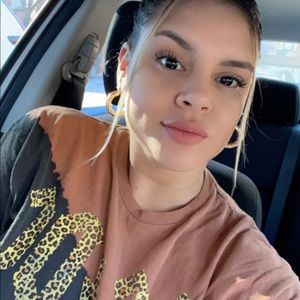 Meet your Posher, Caridad t.